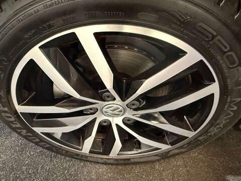 Volkswagen Golf e-Golf 5dr 51