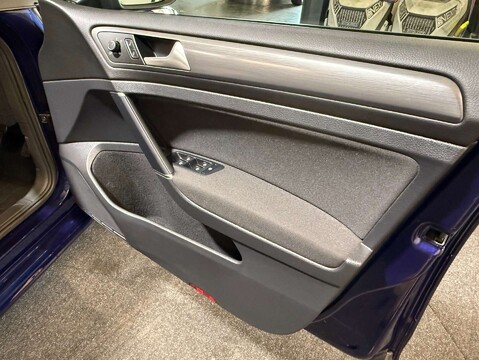 Volkswagen Golf e-Golf 5dr 13