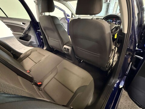 Volkswagen Golf e-Golf 5dr 33