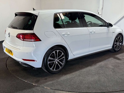 Volkswagen Golf 1.5 Golf R-Line TSi Evo Semi-Auto 5dr 6