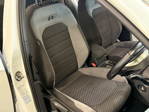 Volkswagen Golf 1.5 Golf R-Line TSi Evo Semi-Auto 5dr 14