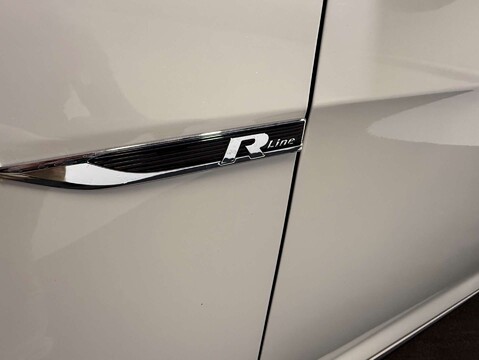 Volkswagen Golf 1.5 Golf R-Line TSi Evo Semi-Auto 5dr 60