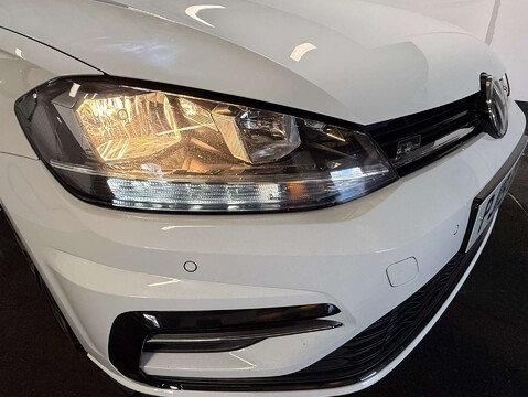 Volkswagen Golf 1.5 Golf R-Line TSi Evo Semi-Auto 5dr 64