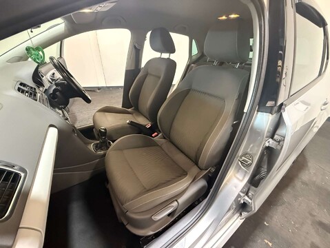 Volkswagen Polo 1.0 Polo SE Design 5dr 38