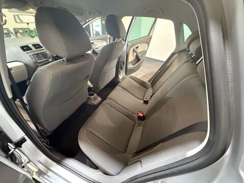 Volkswagen Polo 1.0 Polo SE Design 5dr 34