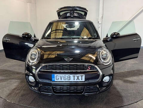 Mini Hatch 2.0 Cooper S Sport Auto 3dr 10