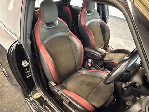 Mini Hatch 2.0 Cooper S Sport Auto 3dr 14