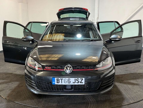 Volkswagen Golf 2.0 Golf GTi Performance 5dr 9