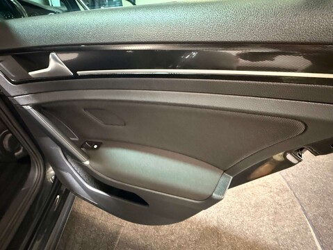 Volkswagen Golf 2.0 Golf GTi Performance 5dr 39