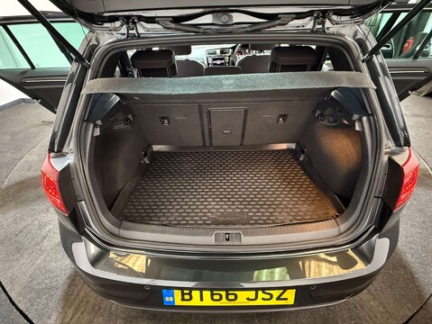 Volkswagen Golf 2.0 Golf GTi Performance 5dr 47