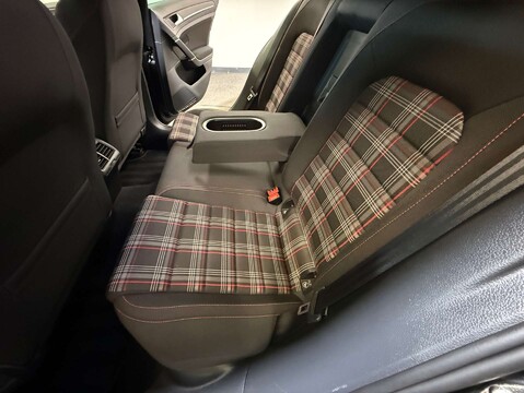 Volkswagen Golf 2.0 Golf GTi Performance 5dr 51
