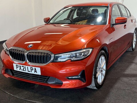 BMW 3 Series 2.0 330e SE Professional Auto 4dr 1
