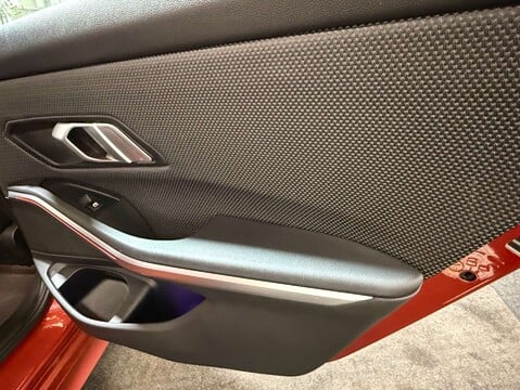BMW 3 Series 2.0 330e SE Professional Auto 4dr 39