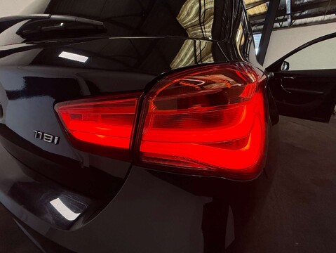 BMW 1 Series 1.5 118I Sport Auto 5dr 51