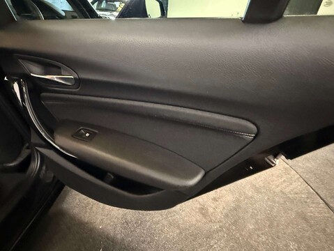 BMW 1 Series 1.5 118I Sport Auto 5dr 38
