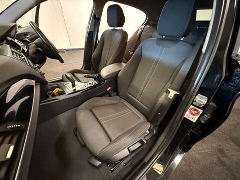 BMW 1 Series 1.5 118I Sport Auto 5dr 48