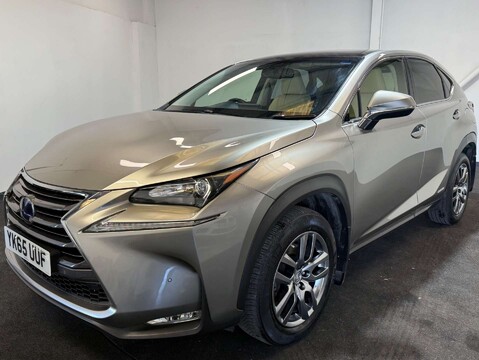 Lexus NX 2.5 NX 300h Luxury CVT 4WD 5dr 1