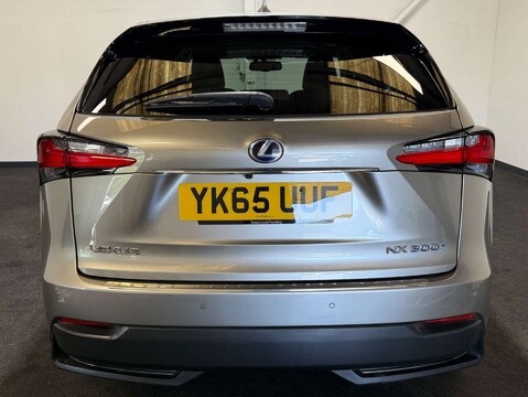 Lexus NX 2.5 NX 300h Luxury CVT 4WD 5dr 5