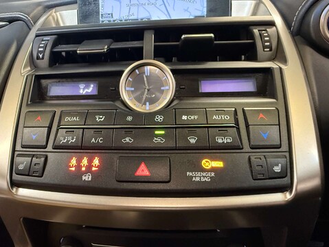 Lexus NX 2.5 NX 300h Luxury CVT 4WD 5dr 25