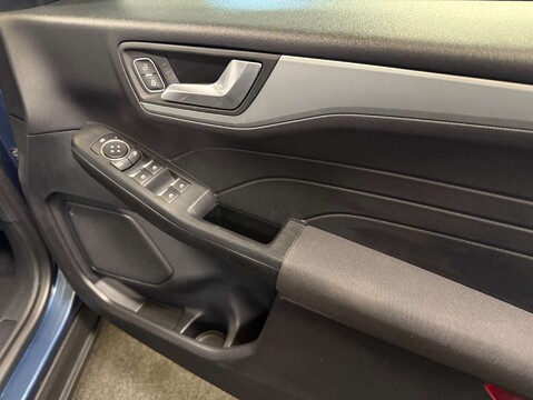 Ford Kuga 1.5 Kuga Zetec EcoBlue 5dr 12