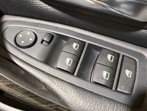 BMW 3 Series 2.0 328i Luxury Auto 5dr 16
