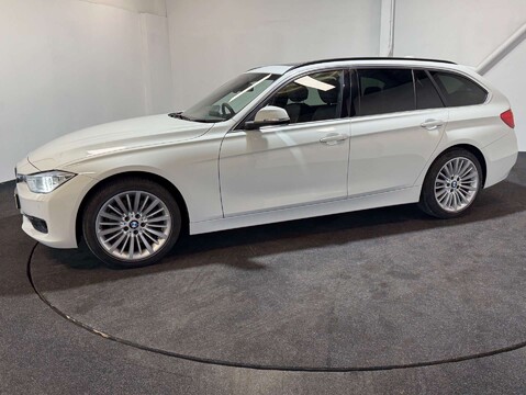 BMW 3 Series 2.0 328i Luxury Auto 5dr 2