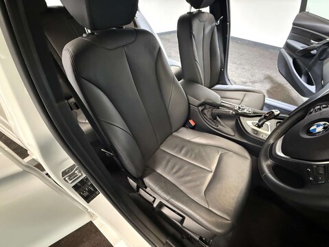 BMW 3 Series 2.0 328i Luxury Auto 5dr 19
