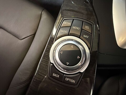 BMW 3 Series 2.0 328i Luxury Auto 5dr 24
