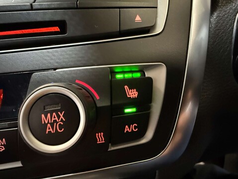 BMW 3 Series 2.0 328i Luxury Auto 5dr 28