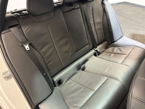 BMW 3 Series 2.0 328i Luxury Auto 5dr 39