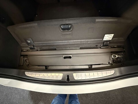 BMW 3 Series 2.0 328i Luxury Auto 5dr 44