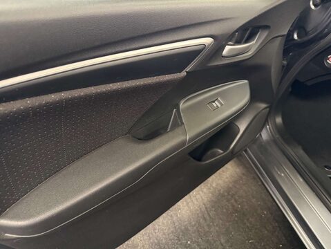 Honda Jazz 1.3 Jazz EX Navi i-VTec 5dr 39