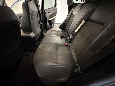 Suzuki Vitara 1.6 Vitara SZ5 Urban Allgrip Auto 4WD 5dr 44