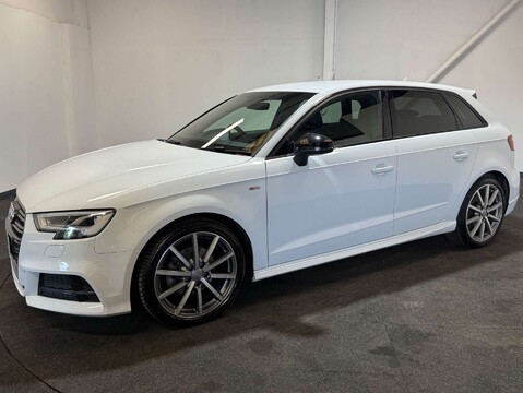 Audi A3 1.5 A3 Sportback Black Edition TFSI S-Tronic 5dr 2