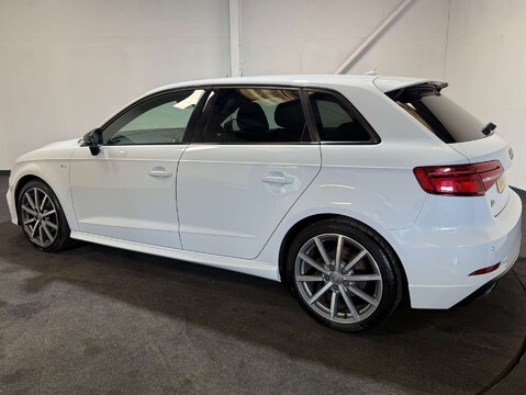 Audi A3 1.5 A3 Sportback Black Edition TFSI S-Tronic 5dr 3