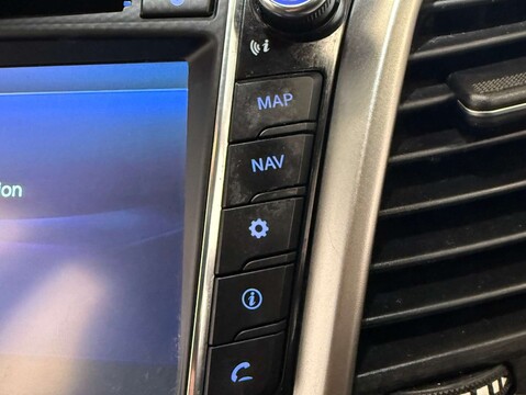 Hyundai i30 1.6 i30 Style Nav CRDi Auto 5dr 24