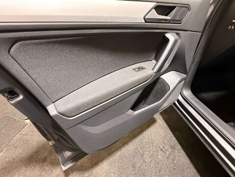 Volkswagen Tiguan 1.5 Tiguan Match TSi Evo Semi-Auto 5dr 38