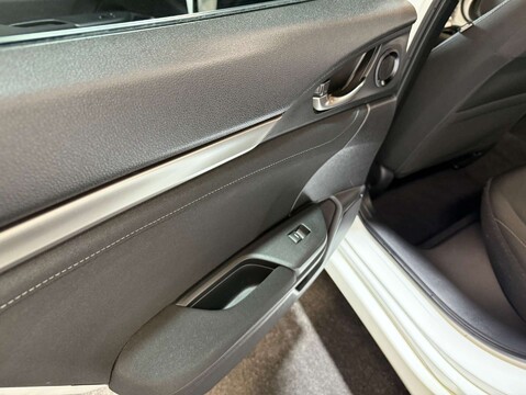 Honda Civic 1.0 Civic SR VTec 5dr 34