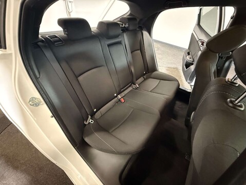 Honda Civic 1.0 Civic SR VTec 5dr 29