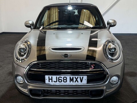 Mini Convertible 2.0 Cooper S 2dr 7