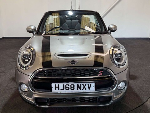 Mini Convertible 2.0 Cooper S 2dr 8