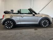 Mini Convertible 2.0 Cooper S 2dr 14