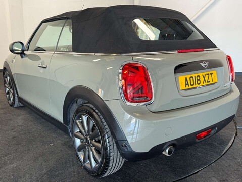 Mini Convertible 1.5 Cooper Auto 2dr 4
