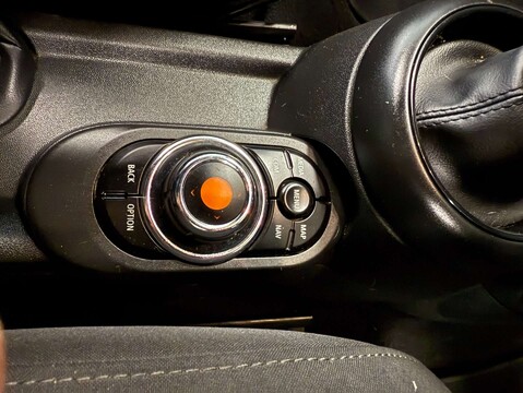 Mini Convertible 1.5 Cooper Auto 2dr 23