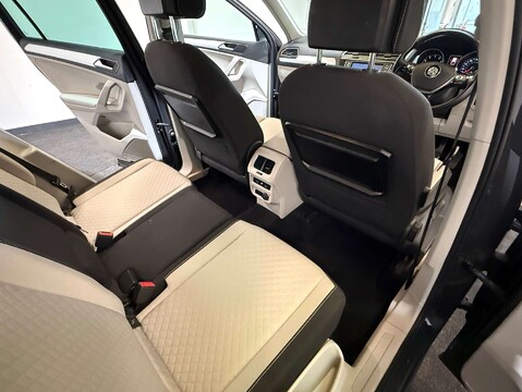 Volkswagen Tiguan 1.4 Tiguan SE Nav TSi BlueMotion Technology 5dr 40