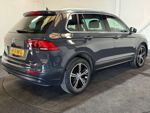 Volkswagen Tiguan 1.4 Tiguan SE Nav TSi BlueMotion Technology 5dr 7