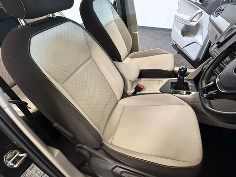 Volkswagen Tiguan 1.4 Tiguan SE Nav TSi BlueMotion Technology 5dr 15