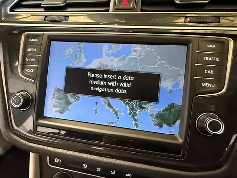 Volkswagen Tiguan 1.4 Tiguan SE Nav TSi BlueMotion Technology 5dr 30