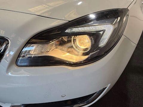 Vauxhall Insignia 2.0 Insignia SRI Nav CDTI Auto 5dr 56