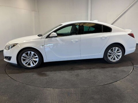 Vauxhall Insignia 2.0 Insignia SRI Nav CDTI Auto 5dr 2
